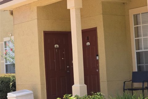 Condominio en Altamonte Springs, Florida, 2 dormitorios  № 2258850