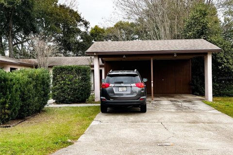 Propiedad comercial en venta en Deltona, Florida, 4 dormitorios, 188.96 m2 № 2106223 - foto 3