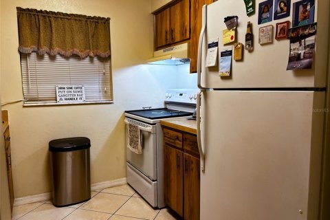 Propiedad comercial en venta en Deltona, Florida, 4 dormitorios, 188.96 m2 № 2106223 - foto 20