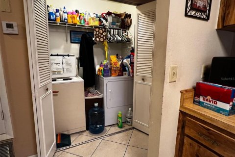 Propiedad comercial en venta en Deltona, Florida, 4 dormitorios, 188.96 m2 № 2106223 - foto 10