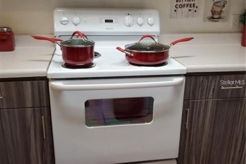 Condominio en venta en Orlando, Florida, 1 dormitorio, 79.99 m2 № 1723964 - foto 11