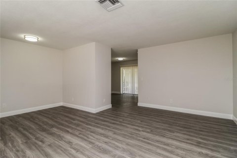 Casa en alquiler en DeLand, Florida, 3 dormitorios, 134.8 m2 № 1850080 - foto 3