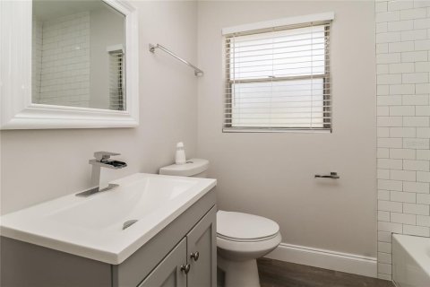 Casa en alquiler en DeLand, Florida, 3 dormitorios, 134.8 m2 № 1850080 - foto 13