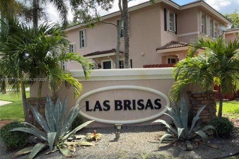 Touwnhouse à Sunrise, Floride 3 chambres, 182.46 m2 № 2089539