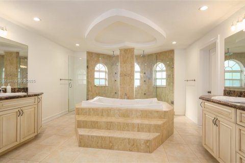 Villa ou maison à louer à Palm City, Floride: 9 chambres, 458.84 m2 № 2013058 - photo 19