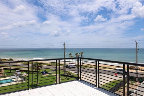 Condo in Ormond Beach, Florida, 2 bedrooms № 2106887 - photo 6