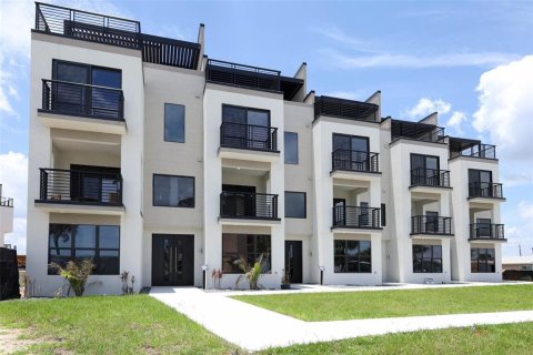 Condo in Ormond Beach, Florida, 2 bedrooms № 2106887