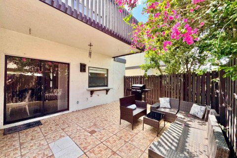 Copropriété à vendre à Miami, Floride: 2 chambres, 127.28 m2 № 2439253 - photo 10