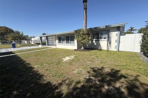 Villa ou maison à Cutler Bay, Floride 3 chambres № 2025577