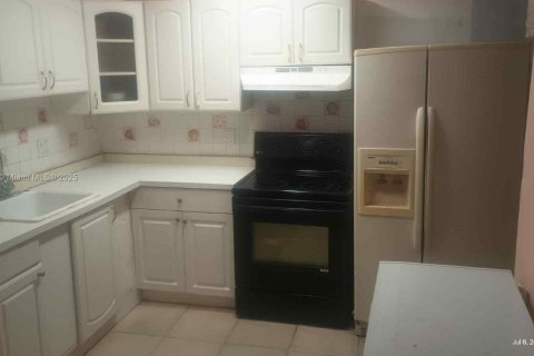 Casa en venta en Fort Lauderdale, Florida, 3 dormitorios, 95.69 m2 № 1894249 - foto 1