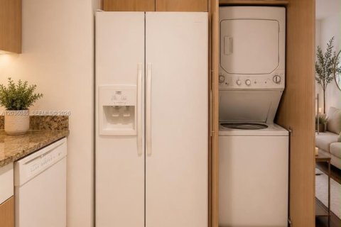 Снять в аренду кондоминиум в Майами, Флорида 2 спальни, 95.69м2, № 2085163 - фото 15
