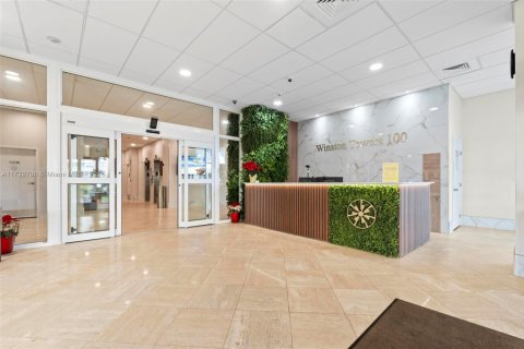 Copropriété à vendre à Sunny Isles Beach, Floride: 55.28 m2 № 1763860 - photo 12