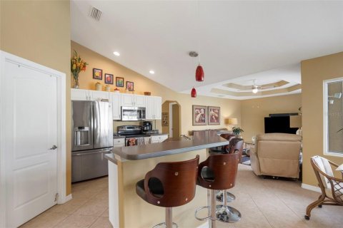 Villa ou maison à vendre à Rotonda, Floride: 3 chambres, 194.35 m2 № 1722822 - photo 7