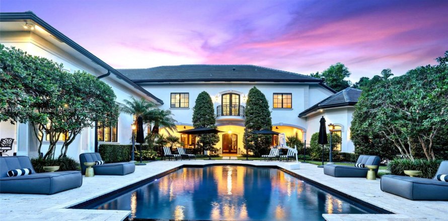 House in Parkland, Florida 7 bedrooms, 678.37 sq.m. № 1891856