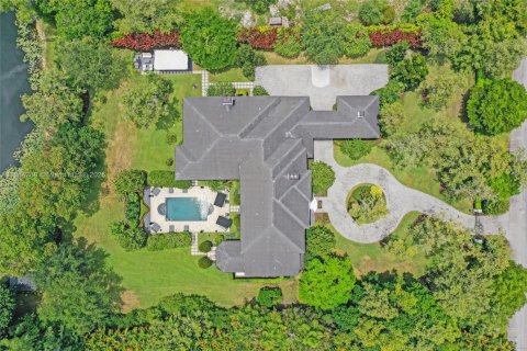 House in Parkland, Florida 7 bedrooms, 678.37 sq.m. № 1891856 - photo 5