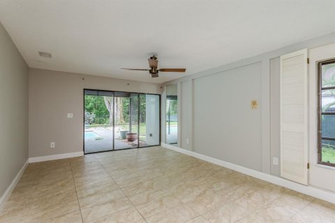 Casa en alquiler en Dunedin, Florida, 4 dormitorios, 230.03 m2 № 1917339 - foto 13
