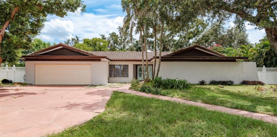 Casa en Dunedin, Florida 4 dormitorios, 230.03 m2 № 1917339