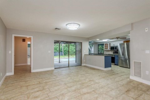 Casa en alquiler en Dunedin, Florida, 4 dormitorios, 230.03 m2 № 1917339 - foto 8
