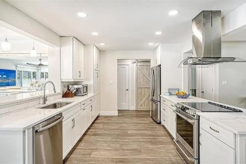 Купить виллу или дом в Сарасота, Флорида 8 комнат, 174.47м2, № 1846840 - фото 30