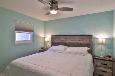 House in Ormond Beach, Florida 3 bedrooms, 159.33 sq.m. № 1719627 - photo 13