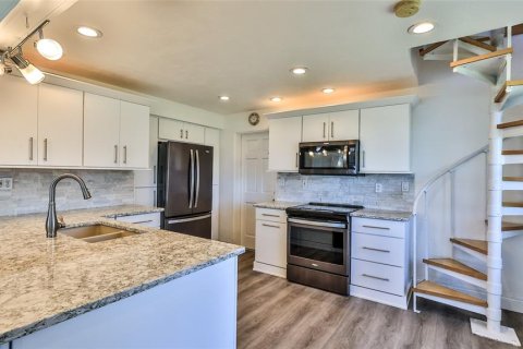 House in Ormond Beach, Florida 3 bedrooms, 159.33 sq.m. № 1719627 - photo 10