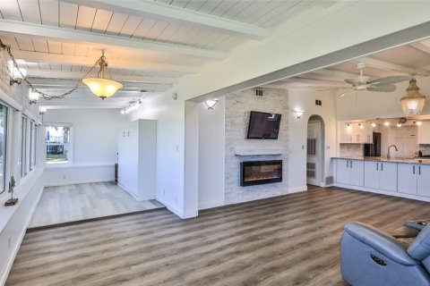 House in Ormond Beach, Florida 3 bedrooms, 159.33 sq.m. № 1719627 - photo 7