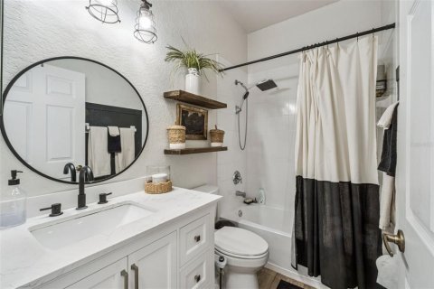 Villa ou maison à vendre à Casselberry, Floride: 4 chambres, 191.75 m2 № 2345516 - photo 24