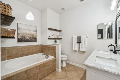 Villa ou maison à vendre à Casselberry, Floride: 4 chambres, 191.75 m2 № 2345516 - photo 20