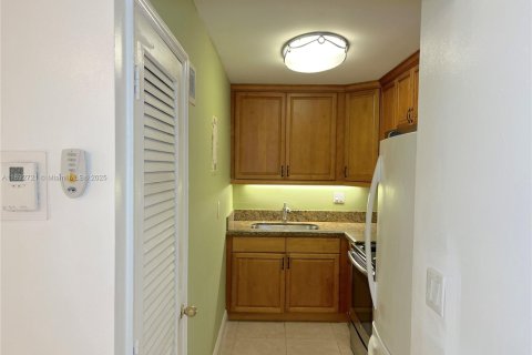 Copropriété à louer à Fort Lauderdale, Floride: 1 chambre, 64.1 m2 № 1945070 - photo 26