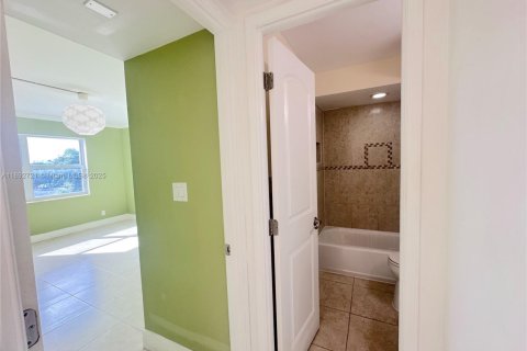 Copropriété à louer à Fort Lauderdale, Floride: 1 chambre, 64.1 m2 № 1945070 - photo 18