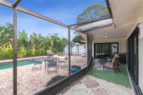 Villa ou maison à vendre à Saint Petersburg, Floride: 4 chambres, 174.75 m2 № 2437247 - photo 24