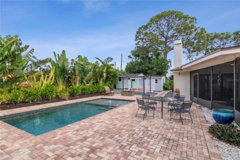 Villa ou maison à vendre à Saint Petersburg, Floride: 4 chambres, 174.75 m2 № 2437247 - photo 25
