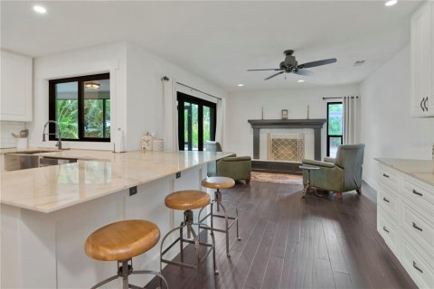 Villa ou maison à vendre à Saint Petersburg, Floride: 4 chambres, 174.75 m2 № 2437247 - photo 15