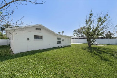 Villa ou maison à vendre à Daytona Beach, Floride: 5 chambres, 193.05 m2 № 1562043 - photo 28