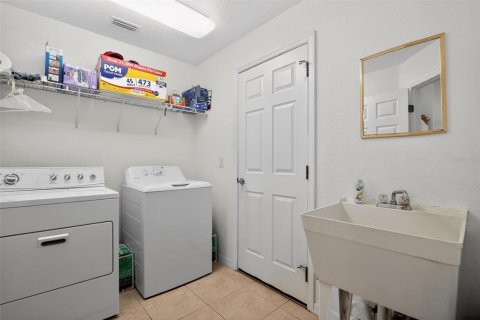 Villa ou maison à louer à Ocala, Floride: 4 chambres, 208.57 m2 № 2386566 - photo 25