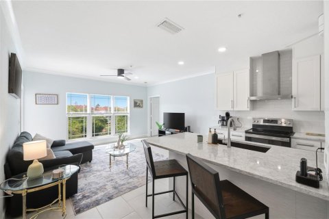 Copropriété à louer à Bradenton, Floride: 2 chambres, 93.74 m2 № 2408366 - photo 8