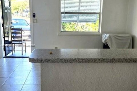 Casa en venta en Hollywood, Florida, 3 dormitorios, 80.55 m2 № 1953727 - foto 10