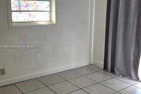 Casa en venta en Hollywood, Florida, 3 dormitorios, 80.55 m2 № 1953727 - foto 16