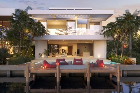 House in Miami, Florida 5 bedrooms № 2013745