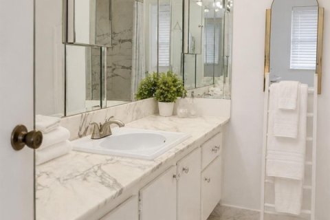 Condo in Pompano Beach, Florida, 2 bedrooms  № 2338020 - photo 18