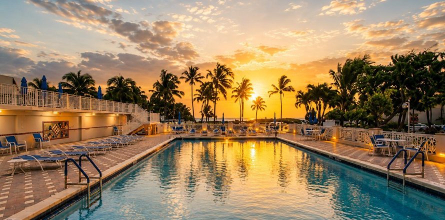 Condo in Pompano Beach, Florida, 2 bedrooms  № 2338020