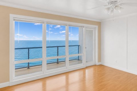 Condo in Pompano Beach, Florida, 2 bedrooms  № 2338020 - photo 14
