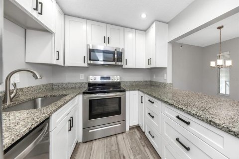 Condominio en venta en Tarpon Springs, Florida, 3 dormitorios, 110.09 m2 № 2196497 - foto 9