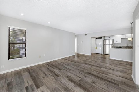 Condominio en venta en Tarpon Springs, Florida, 3 dormitorios, 110.09 m2 № 2196497 - foto 13