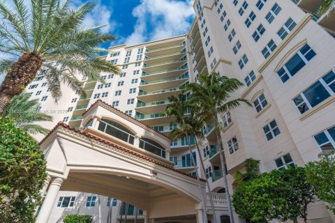 Condo in Aventura, Florida, 1 bedroom  № 1969889 - photo 13