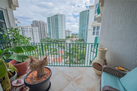 Condo in Aventura, Florida, 1 bedroom  № 1969889 - photo 24
