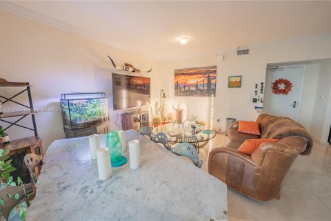 Condo in Aventura, Florida, 1 bedroom  № 1969889 - photo 23