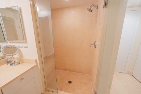 Condo in Aventura, Florida, 1 bedroom  № 1969889 - photo 4