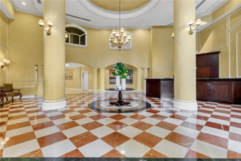 Condo in Aventura, Florida, 1 bedroom  № 1969889 - photo 17