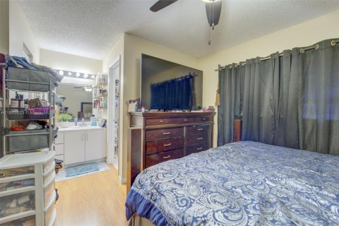 Condominio en venta en Miami, Florida, 2 dormitorios, 98.48 m2 № 1940958 - foto 15